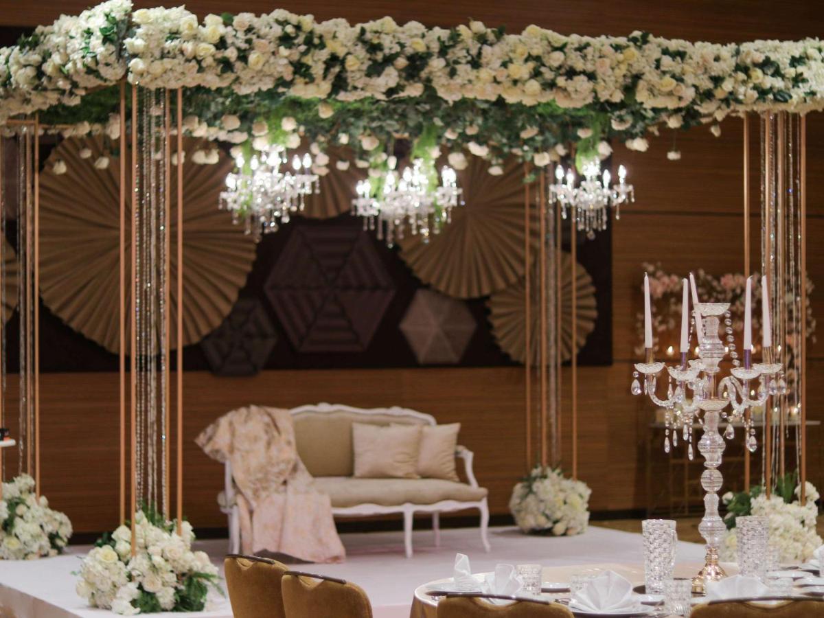 Moevenpick Hotel Du Lac Tunes Exterior foto A mandap at a Hindu wedding