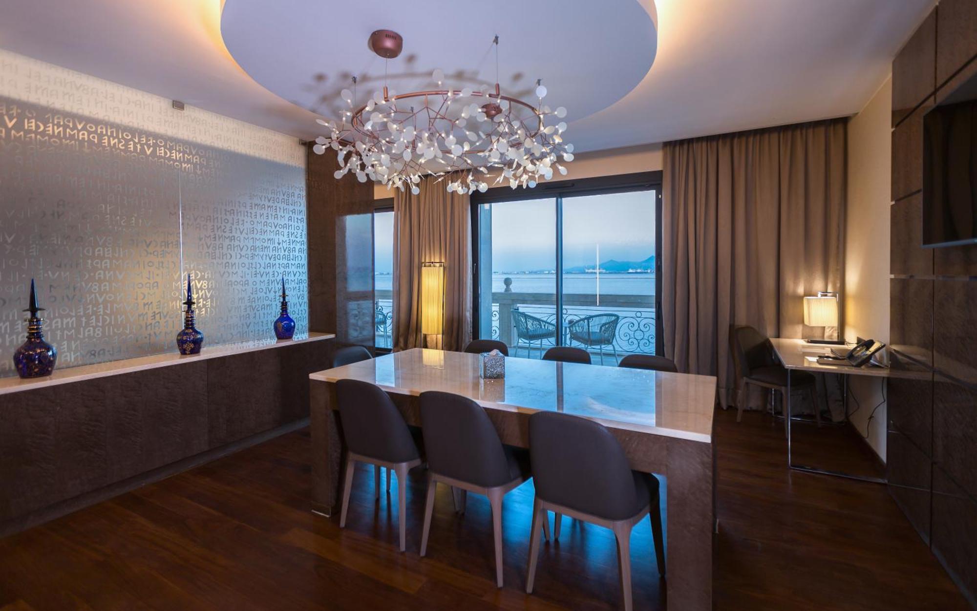 Moevenpick Hotel Du Lac Tunes Exterior foto A suite at the Four Seasons Hotel