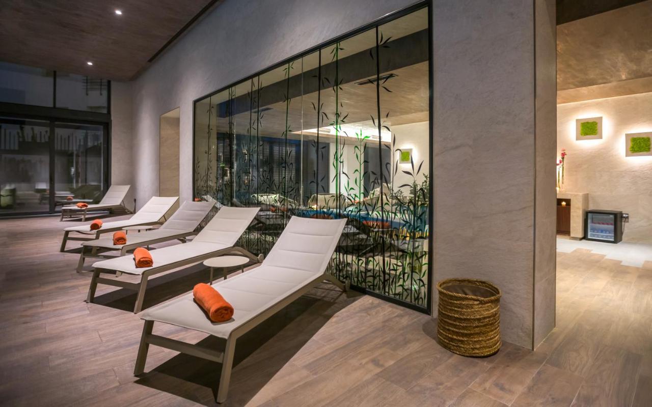 Moevenpick Hotel Du Lac Tunes Exterior foto The spa at the InterContinental